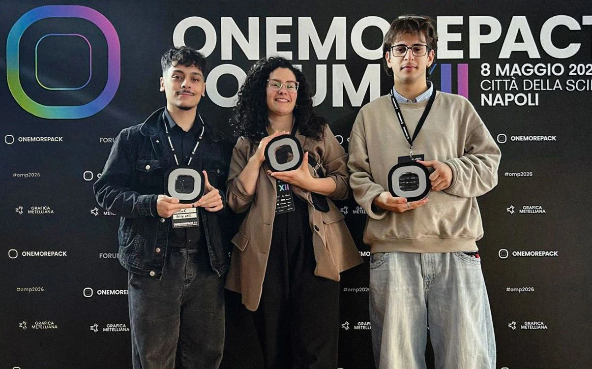 Graphic design, tre studenti dell’Accademia catanzarese conquistano il podio del OneMorePack a Napoli
