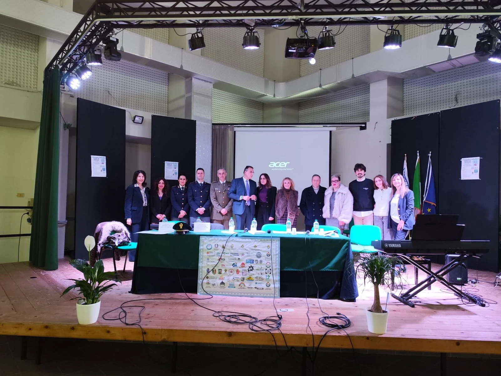 "Chiediti se sono felice", all'IC Perri-Pitagora-Don Milani di Lamezia l'evento contro bullismo, violenza e illegalità