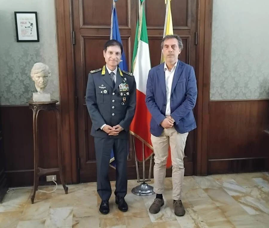  Catanzaro, visita in Comune del neocomandante della Guardia di Finanza regionale Paolo Borelli