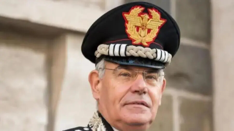 images Reggio Calabria, i Carabinieri Forestali accolgono il Generale Andrea Rispoli 