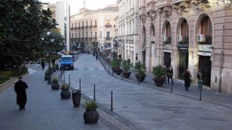 Isola pedonale permanente su Corso Mazzini, tutto confermato: si parte il 25 settembre