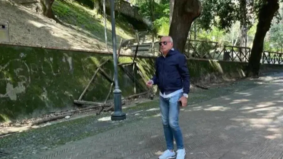 images Vandalizzata la Villa Vecchia a Cosenza, Caruso: “Amareggiato e arrabbiato davanti a tanta inciviltà” 