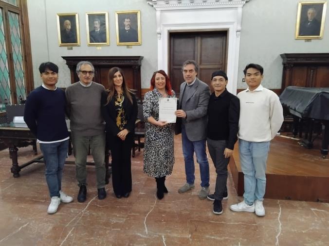 images Catanzaro, ricevuti a Palazzo De Nobili i campioni di danza sportiva