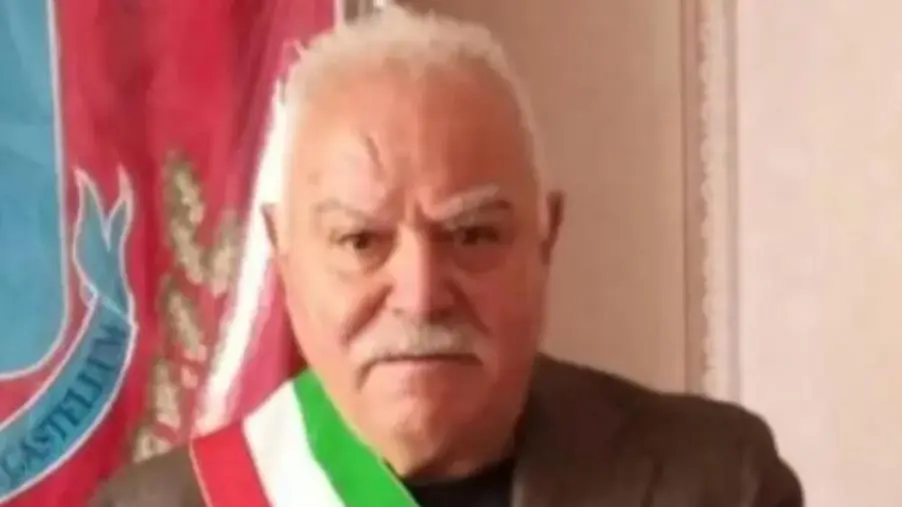 Poggio Sannita in Molise si spopola? Il sindaco Orlando lo vuole riempire di cittadini onorari images Poggio Sannita in Molise si spopola? Il sindaco Orlando lo vuole riempire di cittadini onorari