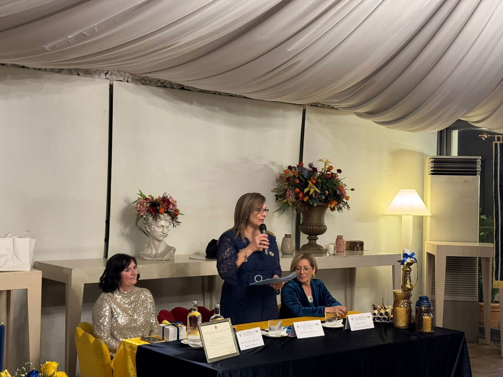 images La Fidapa di Lamezia accoglie 7 nuove socie con la Cerimonia delle Candele