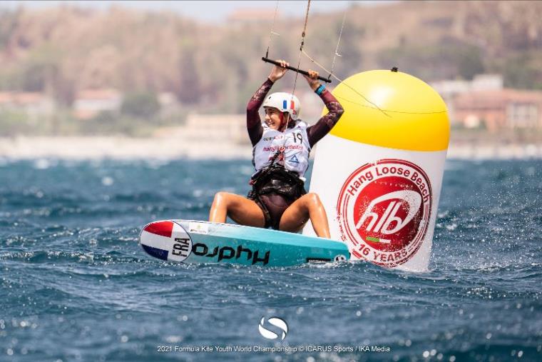 images Gizzeria. Terza giornata di regate di Formula Kite U19 e A's Youth Individual World Championship: in testa Koszowkski, Maeder e Damasiewicz
