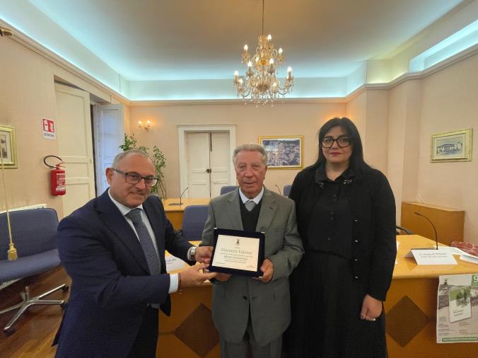 images Sersale, presentato il libro di Vincenzo Valente sul medico Bruno Spadafora 