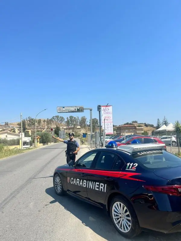 images Oltre 100 persone controllate dai carabinieri nella zona del Neto
