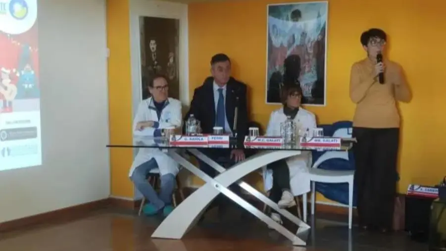 Catanzaro, tornano gli "Artisti in Corsia": un sorriso per i piccoli pazienti images Catanzaro, tornano gli "Artisti in Corsia": un sorriso per i piccoli pazienti