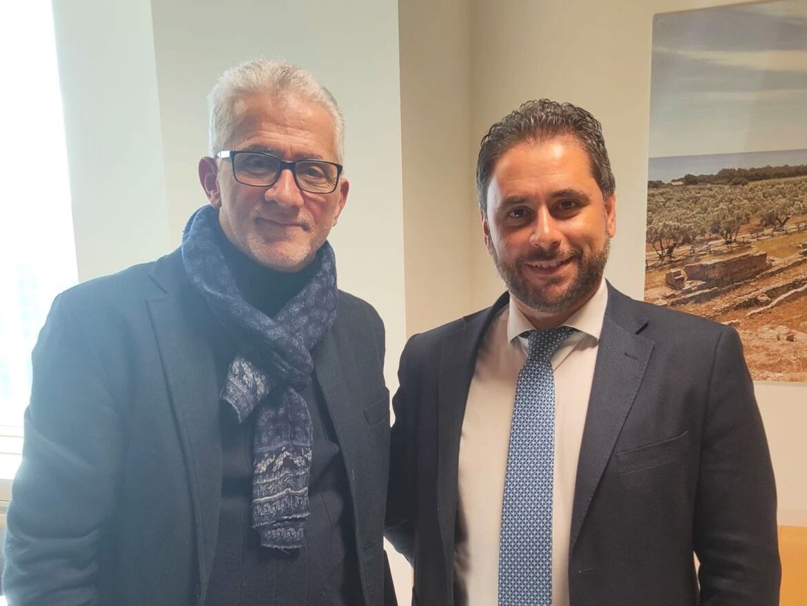 Regione Calabria, eletto per la prima volta un lavoratore con disabilità uditiva nella lista CSA-Cisal images Regione Calabria, eletto per la prima volta un lavoratore con disabilità uditiva nella lista CSA-Cisal