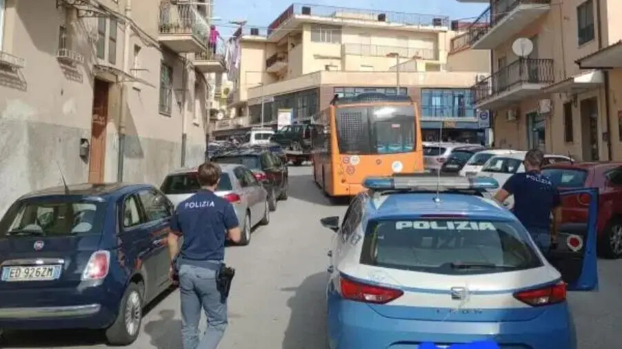 images Parcheggi selvaggi a Lamezia e i mille disagi degli autisti della Multiservizi