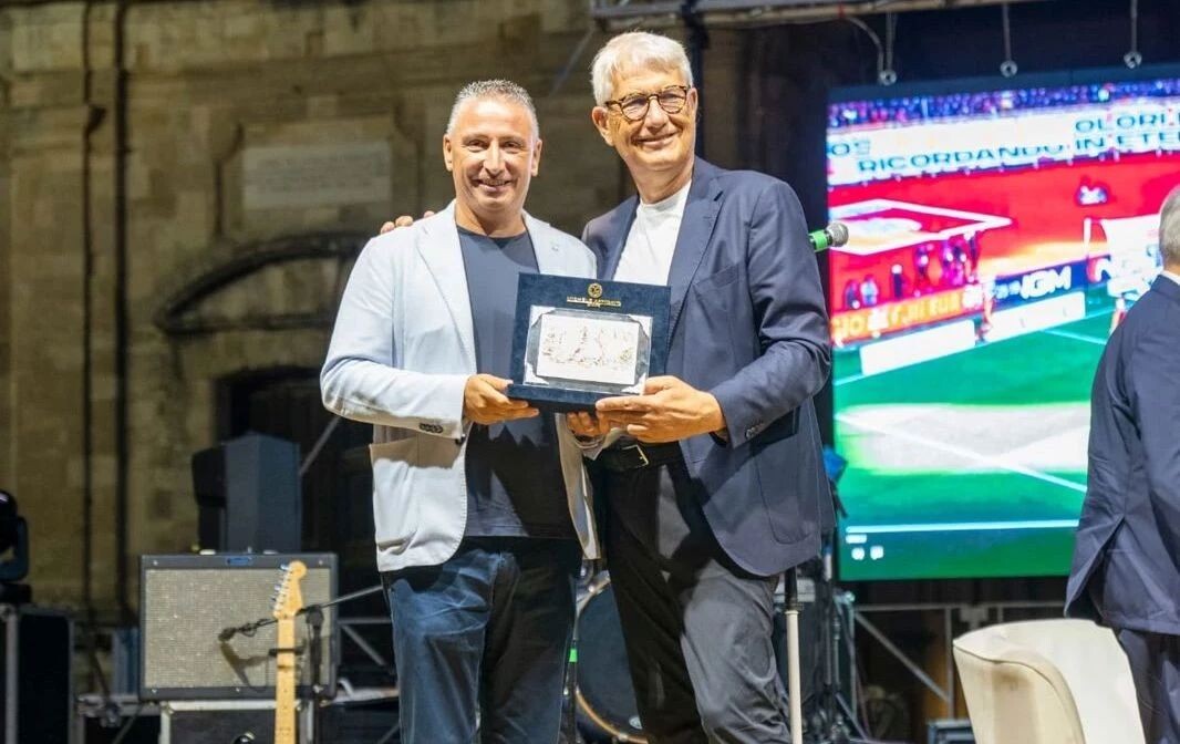 Squillace, una serata d’onore per Floriano Noto: al presidente giallorosso il primo Premio “Città di Squillace” images Squillace, una serata d’onore per Floriano Noto: al presidente giallorosso il primo Premio “Città di Squillace”