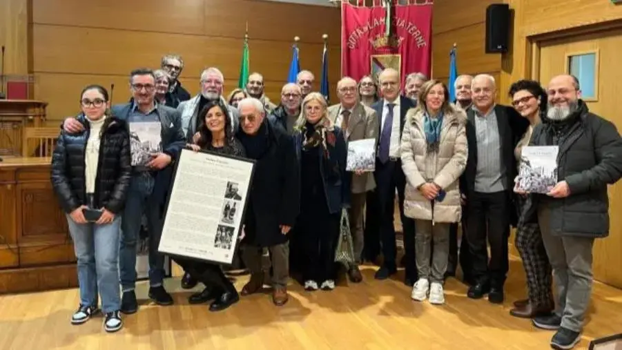 "Radici e visioni", celebrata la storica imprenditoria di Lamezia Terme images "Radici e visioni", celebrata la storica imprenditoria di Lamezia Terme