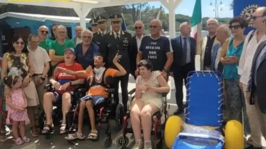 “Gli ostacoli non esistono": iniziativa di solidarietà del Rotary Club Lamezia alla Guardia di Finanza images “Gli ostacoli non esistono": iniziativa di solidarietà del Rotary Club Lamezia alla Guardia di Finanza