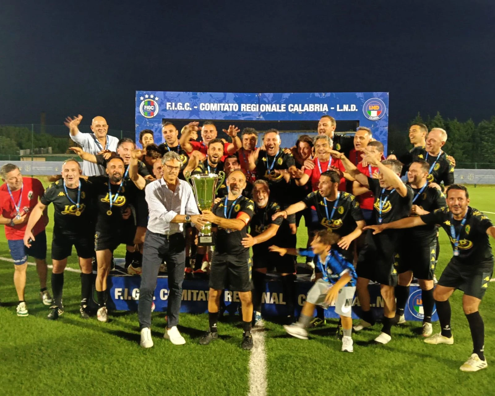Calcio, Torneo Ricreativo Amatori: "La Cantera Palmese" campione regionale 2025/2026