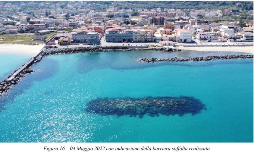 images Barriera soffolta a Vibo Marina, consegnato il report post operam: “Struttura integra ed efficace nel contenere i danni”