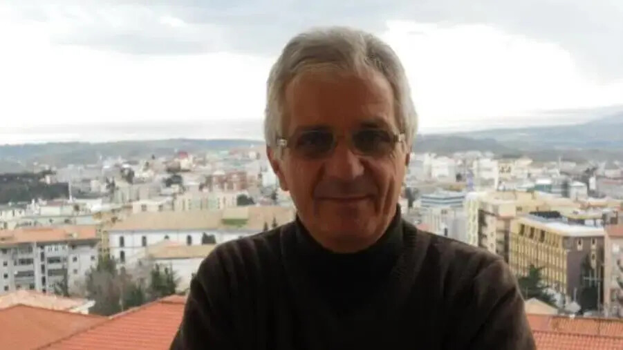 Catanzaro, Gallo (Nuova Genesi): "Il declino della politica locale e la necessità di un cambio di rotta" images Catanzaro, Gallo (Nuova Genesi): "Il declino della politica locale e la necessità di un cambio di rotta"