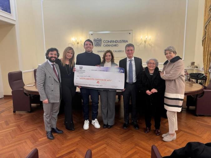 Solidarietà, i "Giovani Imprenditori" di Confindustria Catanzaro a sostegno del Centro Antiviolenza "Attivamente Coinvolte" images Solidarietà, i "Giovani Imprenditori" di Confindustria Catanzaro a sostegno del Centro Antiviolenza "Attivamente Coinvolte"