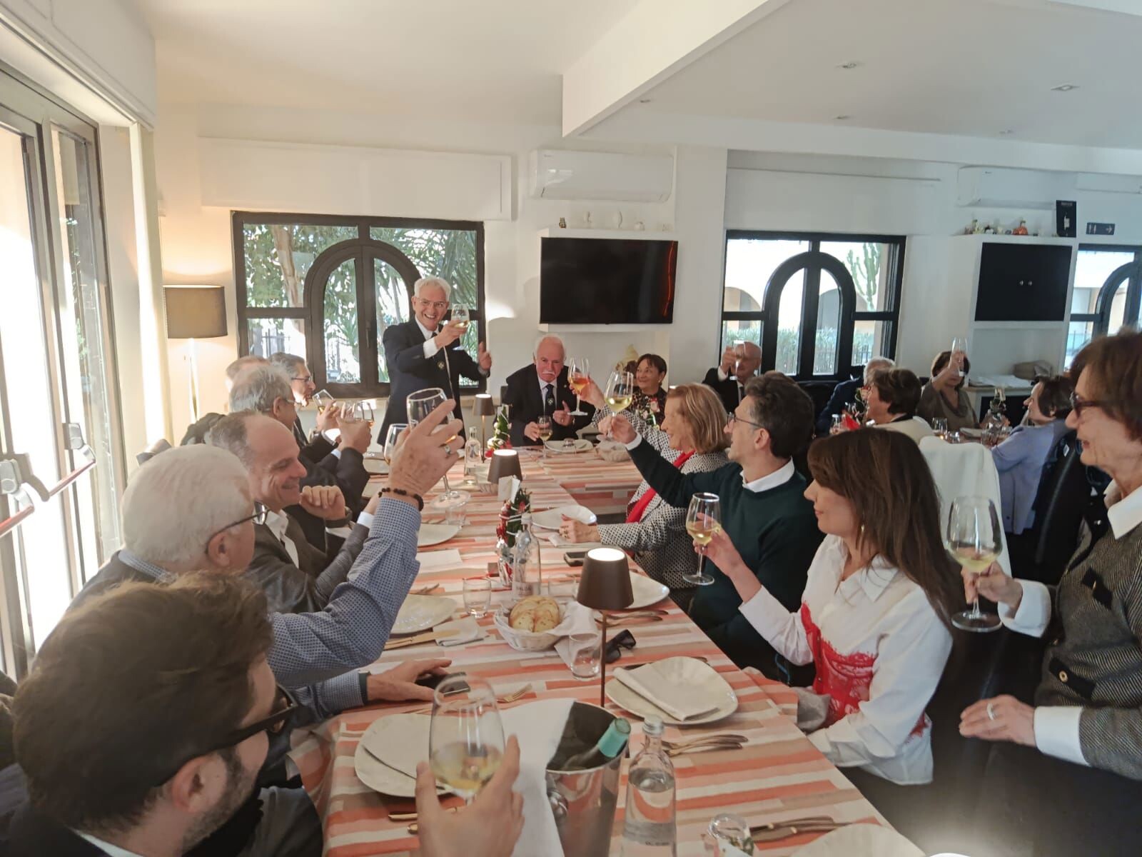 A Crotone il pranzo di Natale della Sezione dell'Ordine al Merito della Repubblica Italiana images A Crotone il pranzo di Natale della Sezione dell'Ordine al Merito della Repubblica Italiana