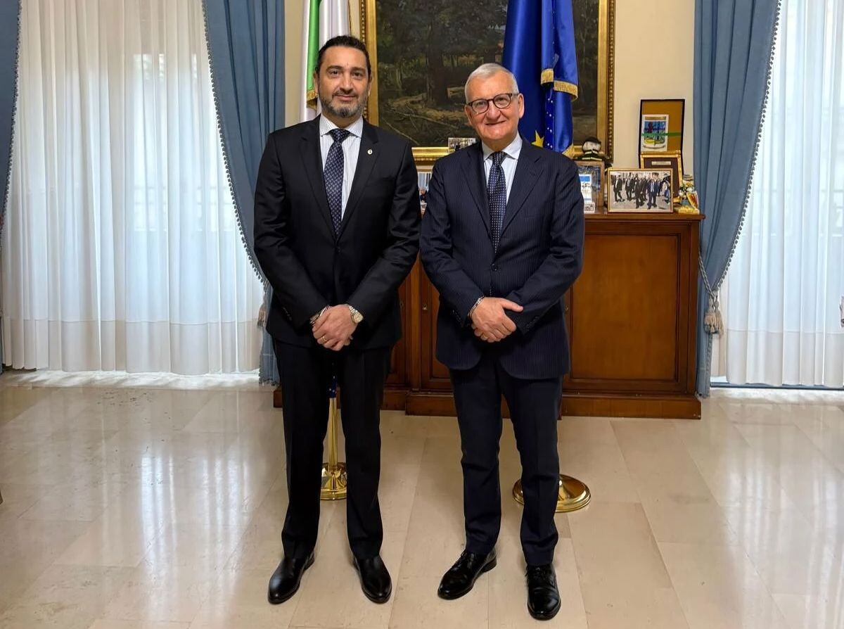 images Catanzaro, il Prefetto riceve in visita il neo Console onorario dell’Uruguay 