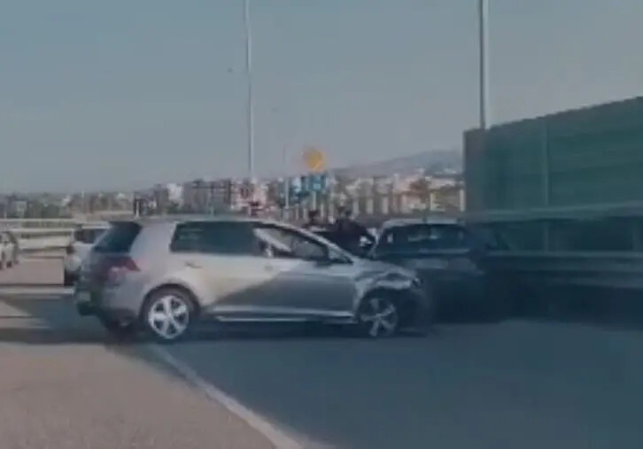 images Incidente all'uscita Soverato sud della Superstrada: 2 le auto coinvolte 