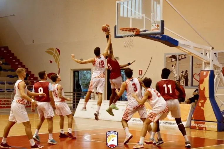 Basket Academy Catanzaro-Bim Bum Rende, importante test pre campionato al Pala Pulerá images Basket Academy Catanzaro-Bim Bum Rende, importante test pre campionato al Pala Pulerá