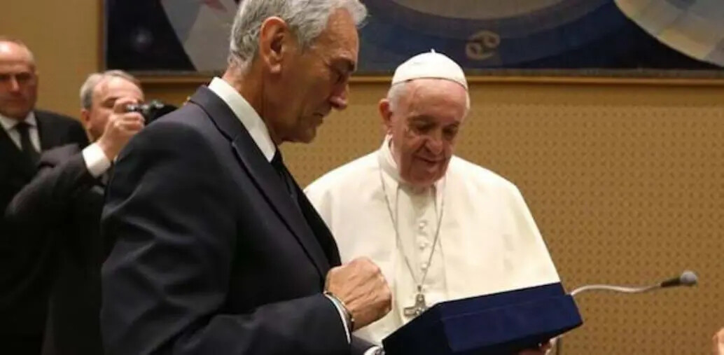 images La Figc piange la scomparsa di Papa Francesco, Gravina: "Esempio di carità cristiana, sempre vicino al mondo del calcio"