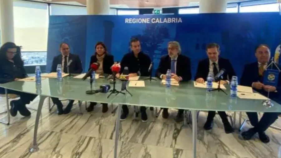 images Sanità in Calabria, arrivati altri 98 medici cubani: ecco dove presteranno servizio