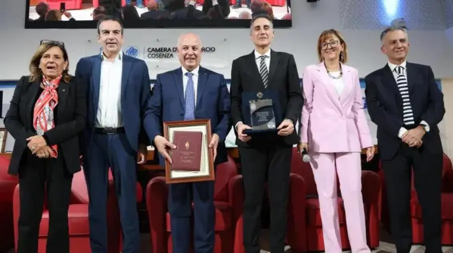 images Premio nazionale “Antonio Serra”: l’eccellenza accademica italiana protagonista a Cosenza 