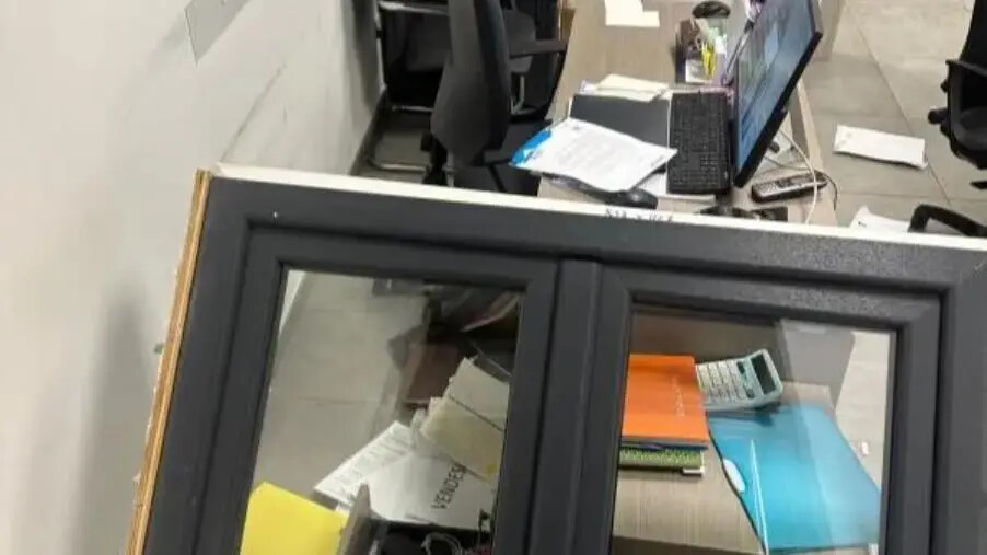 images Furto ad una lavanderia nell’area industriale Lametina, tempestivo l’intervento della Polizia