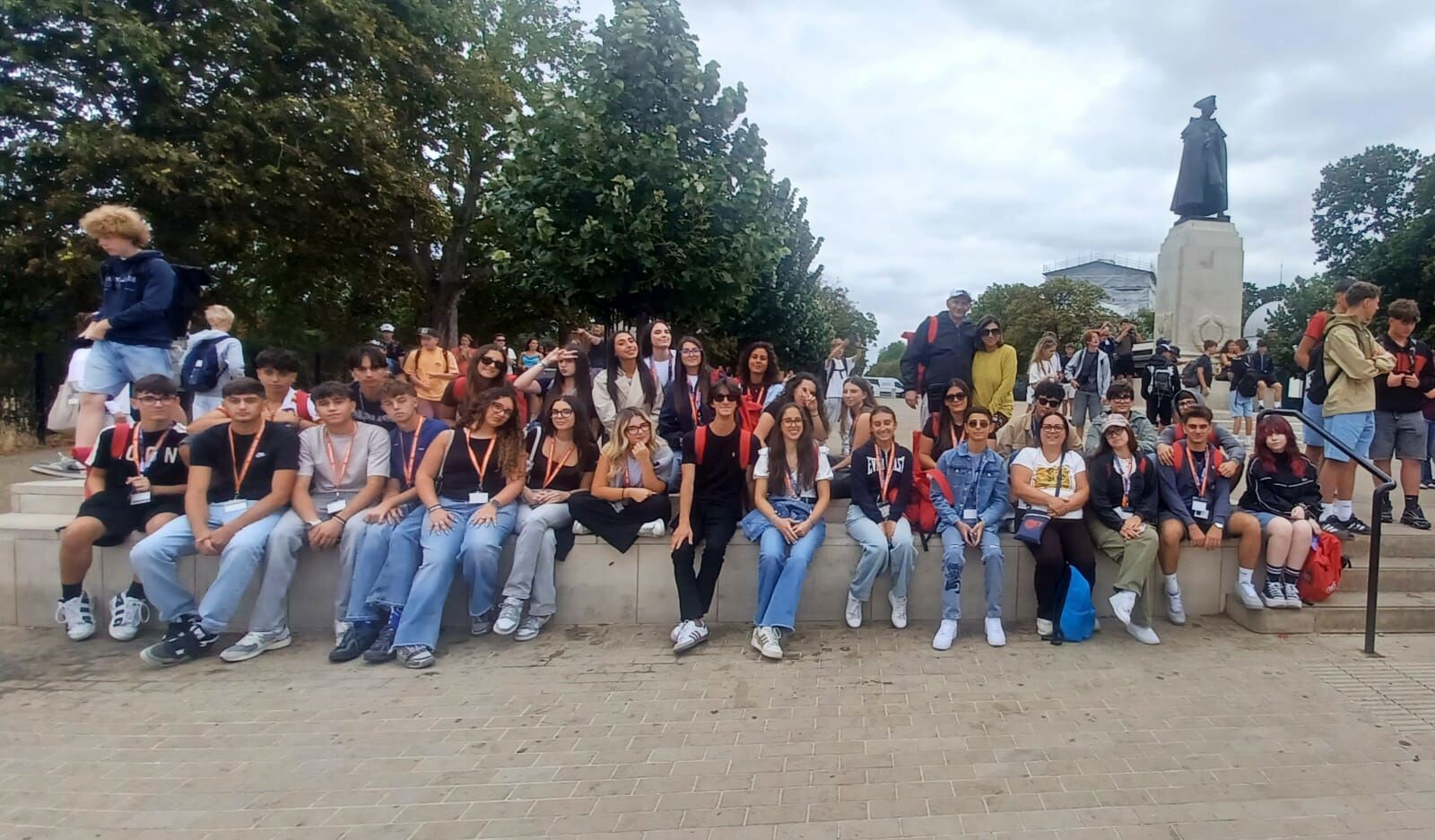 Gli studenti del 'Siciliani-De Nobili' di Catanzaro in vacanza studio a Londra images Gli studenti del 'Siciliani-De Nobili' di Catanzaro in vacanza studio a Londra