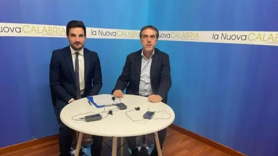 Catanzaro Capitale, il sindaco Fiorita risponde alla città (GUARDA LA DIRETTA) images Catanzaro Capitale, il sindaco Fiorita risponde alla città (GUARDA LA DIRETTA)