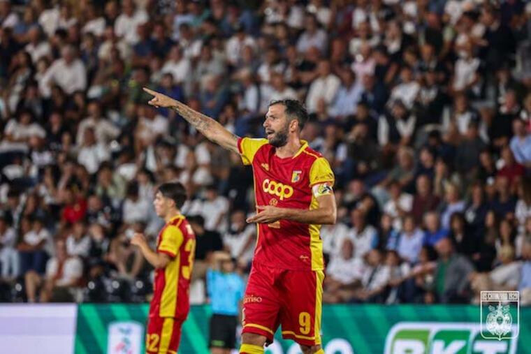 Serie B, CATANZARO vs CARRARESE: 1-1 finale images Serie B, CATANZARO vs CARRARESE: 1-1 finale