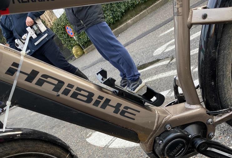 images Evade dai domiciliari e cerca di fuggire con la bici elettrica: arrestato 60enne cosentino