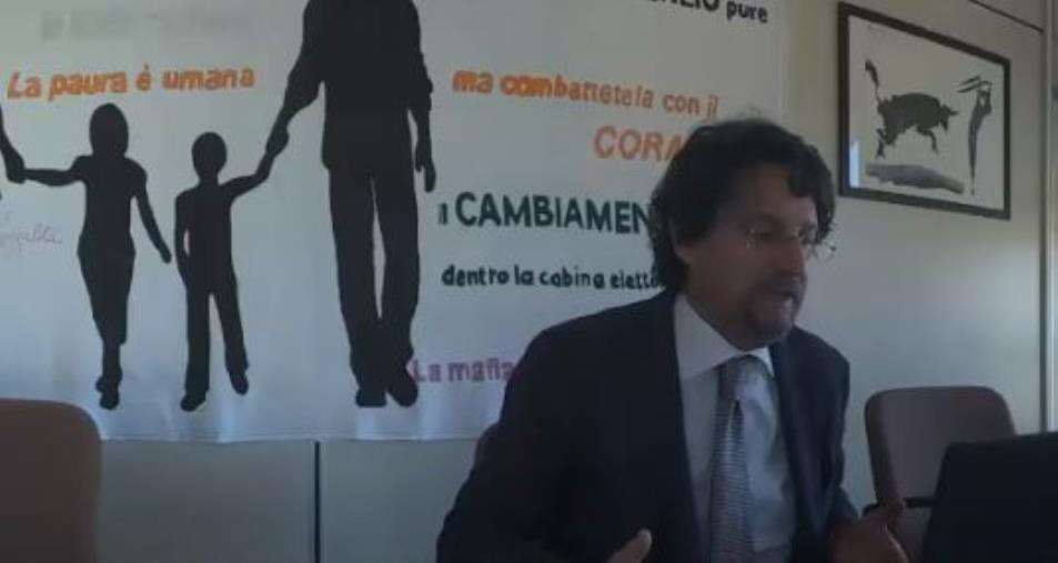 images Brogli elettorali a Reggio. La sciatteria amministrativa che permise a Castorina di "pilotare" i voti (I NOMI)