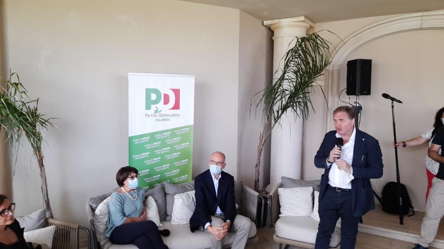 images Regionali. Letta: "Amalia Bruni unica vera svolta per evitare continuità dell'amministrazione Spirlì"