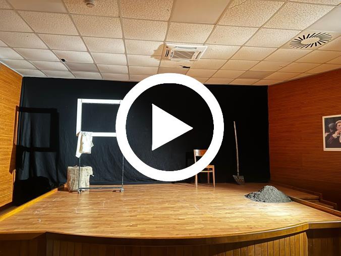 images Catanzaro, al Piccolo del Politeama la “Ballata per piccole iene” con Anna Macrì