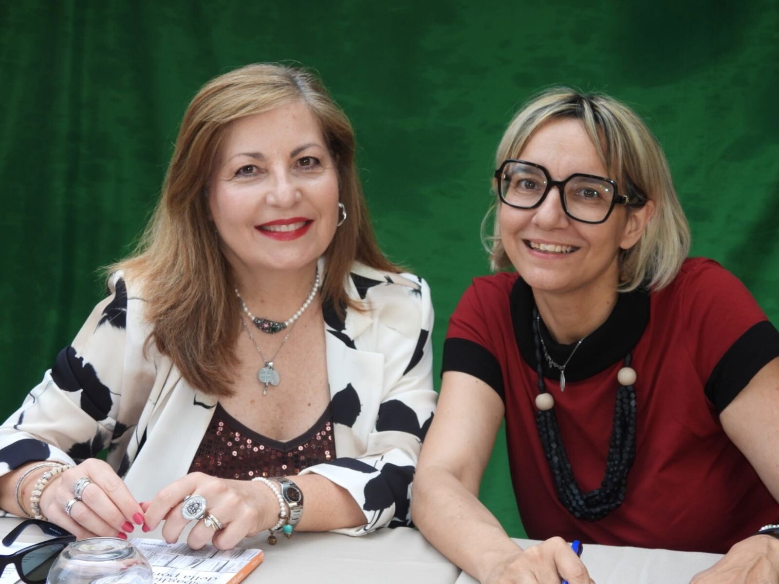 Catanzaro, Daniela Rabia inaugura l’estate culturale al Papilla al Parco con “Il lato sbagliato della porta” images Catanzaro, Daniela Rabia inaugura l’estate culturale al Papilla al Parco con “Il lato sbagliato della porta”