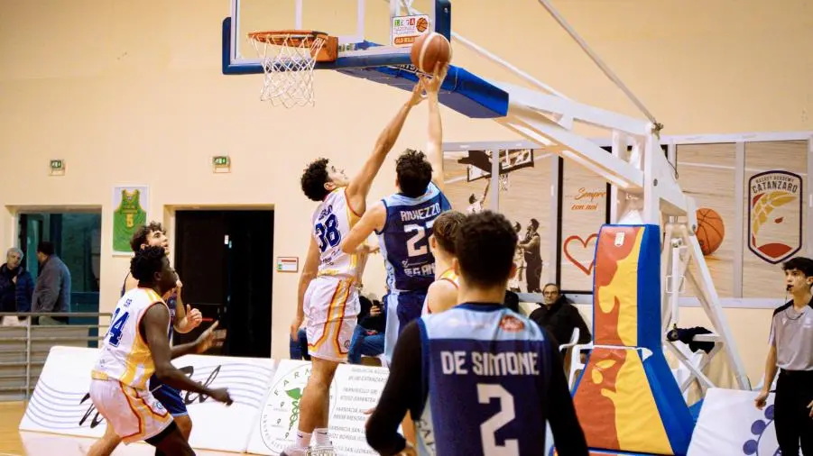 images Basket U19 Eccellenza, la Academy giallorossa batte in casa il Malvin Sant’Antimo 