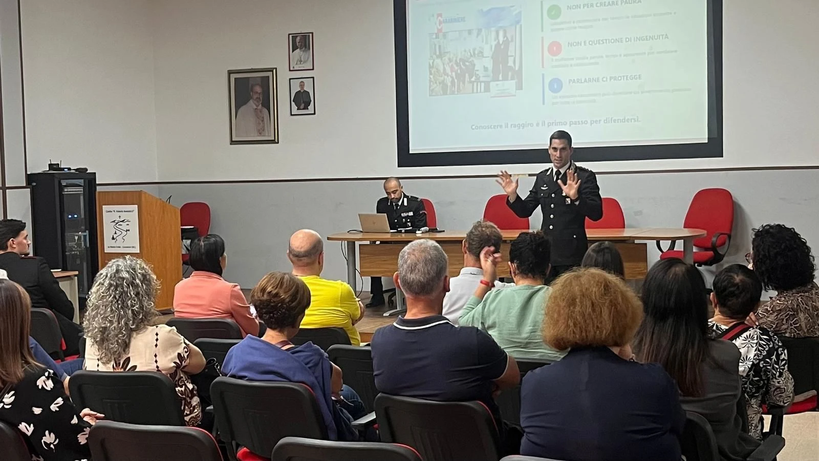 Prevenire le truffe: nel Reggino i carabinieri incontrano i cittadini