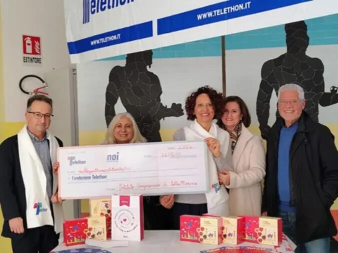 La donazione dell'Ic di Sellia Maria a Telethon images La donazione dell'Ic di Sellia Maria a Telethon