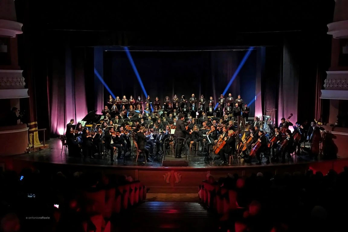 Al Politeama di Catanzaro il Concerto di Capodanno per accogliere il 2026 con la grande tradizione musicale europea