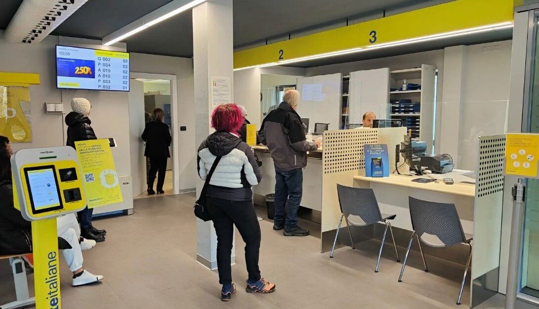images Poste italiane, da lunedì in pagamento le pensioni del mese di giugno