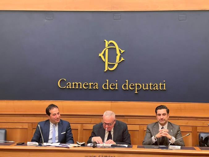 images Camera dei Deputati, presentato il libro del giornalista Antonello Torchia “I rapporti tra Cina e Francia dal 1949 alla fine del bipolarismo"