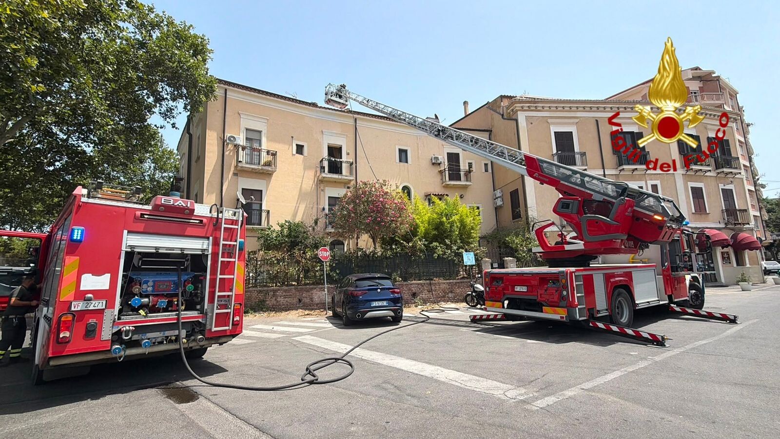 Incendio di un climatizzatore a Crotone: intervento dei Vigili del Fuoco
images Incendio di un climatizzatore a Crotone: intervento dei Vigili del Fuoco