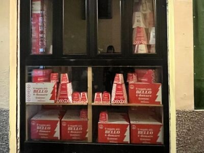 images  Spazio Natale di EMERGENCY a Catanzaro: regali solidali che fanno bene al cuore