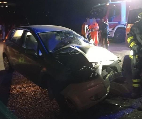 Copanello, incidente nella notte tra auto e autospurgo: ferito un giovane images Copanello, incidente nella notte tra auto e autospurgo: ferito un giovane