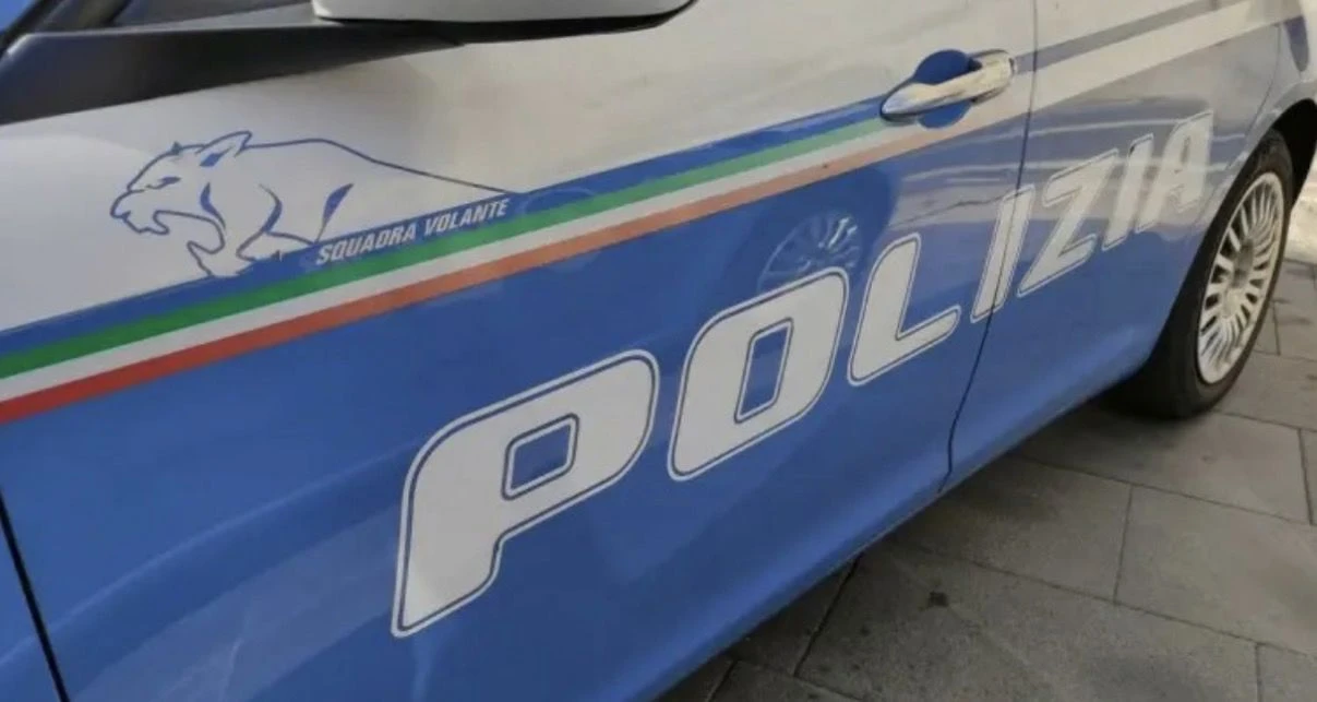 Crotone, stretta della Polizia: due sorvegliati speciali e tre ammonimenti per stalking