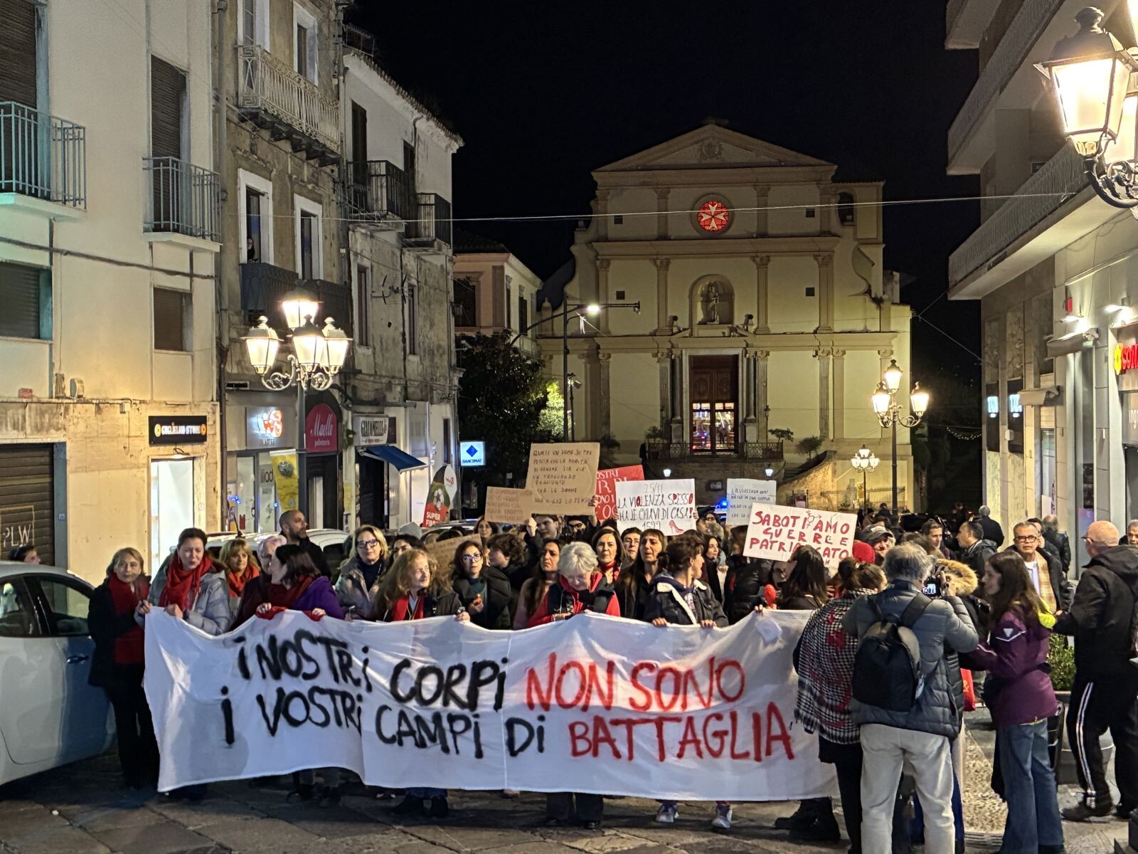 Oltre 80 femminicidi in Italia nel 2025: Catanzaro fa rumore contro il silenzio images Oltre 80 femminicidi in Italia nel 2025: Catanzaro fa rumore contro il silenzio