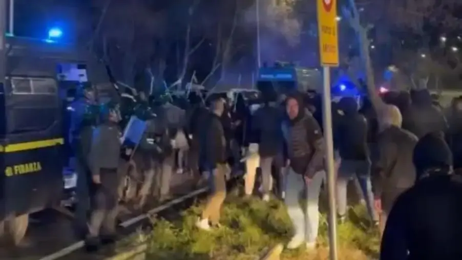 A Cosenza assolti tutti gli ultras giallorossi rimasti coinvolti nel derby violento di marzo 2024